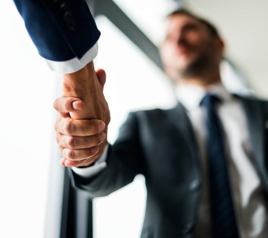 handshake-business-men-concept (1)